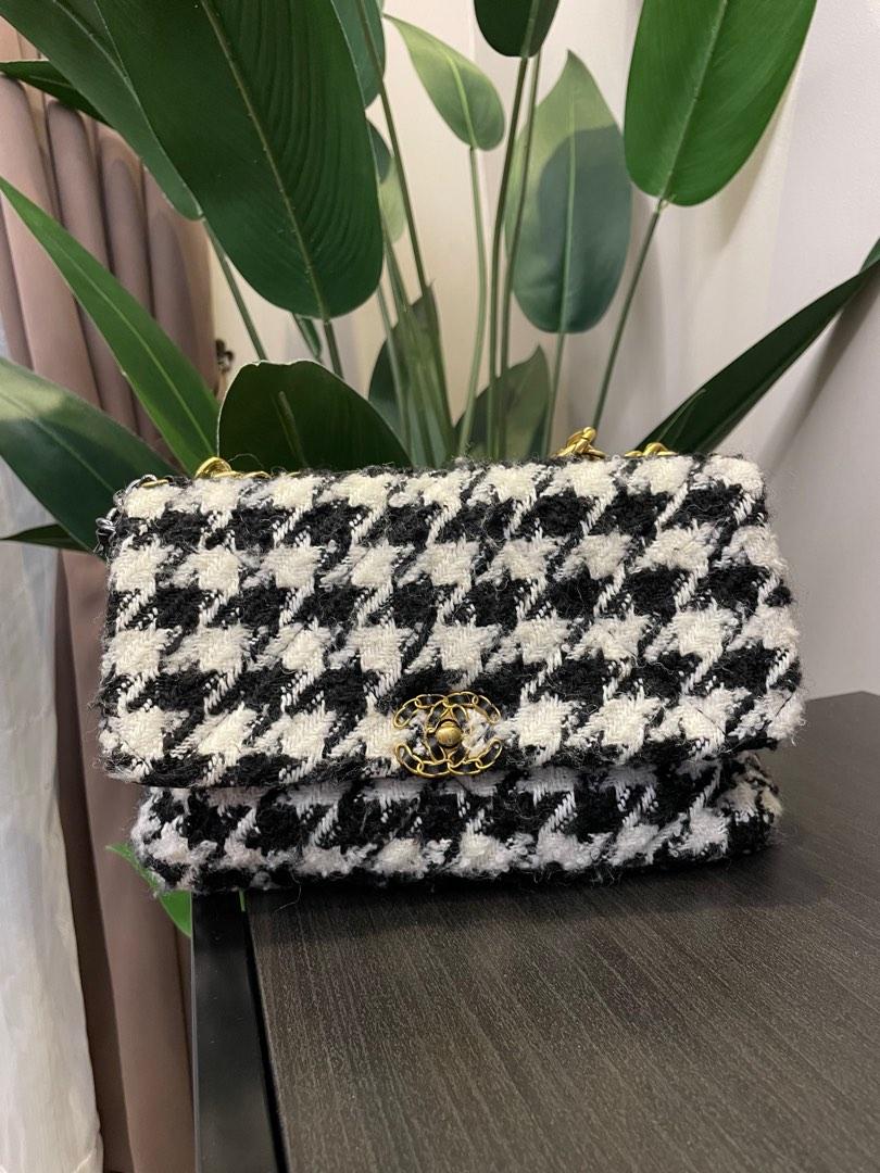 Chanel 19 tweed houndstooth medium bag Women s Fashion Bags