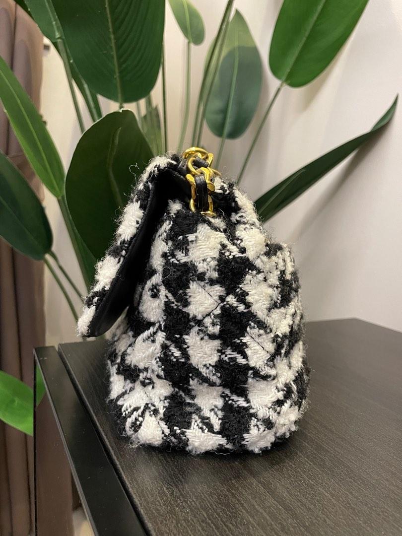 Chanel best sale 19 houndstooth