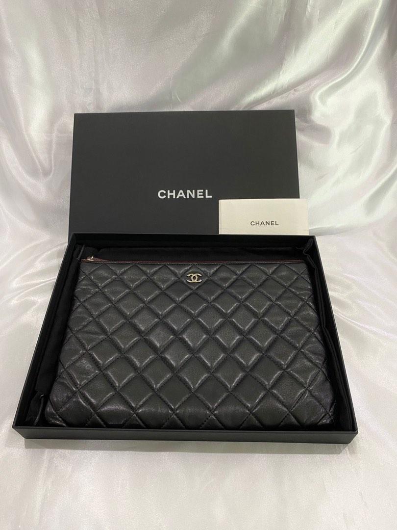 Chanel clutch medium o case, Luxury, Bags & Wallets on Carousell