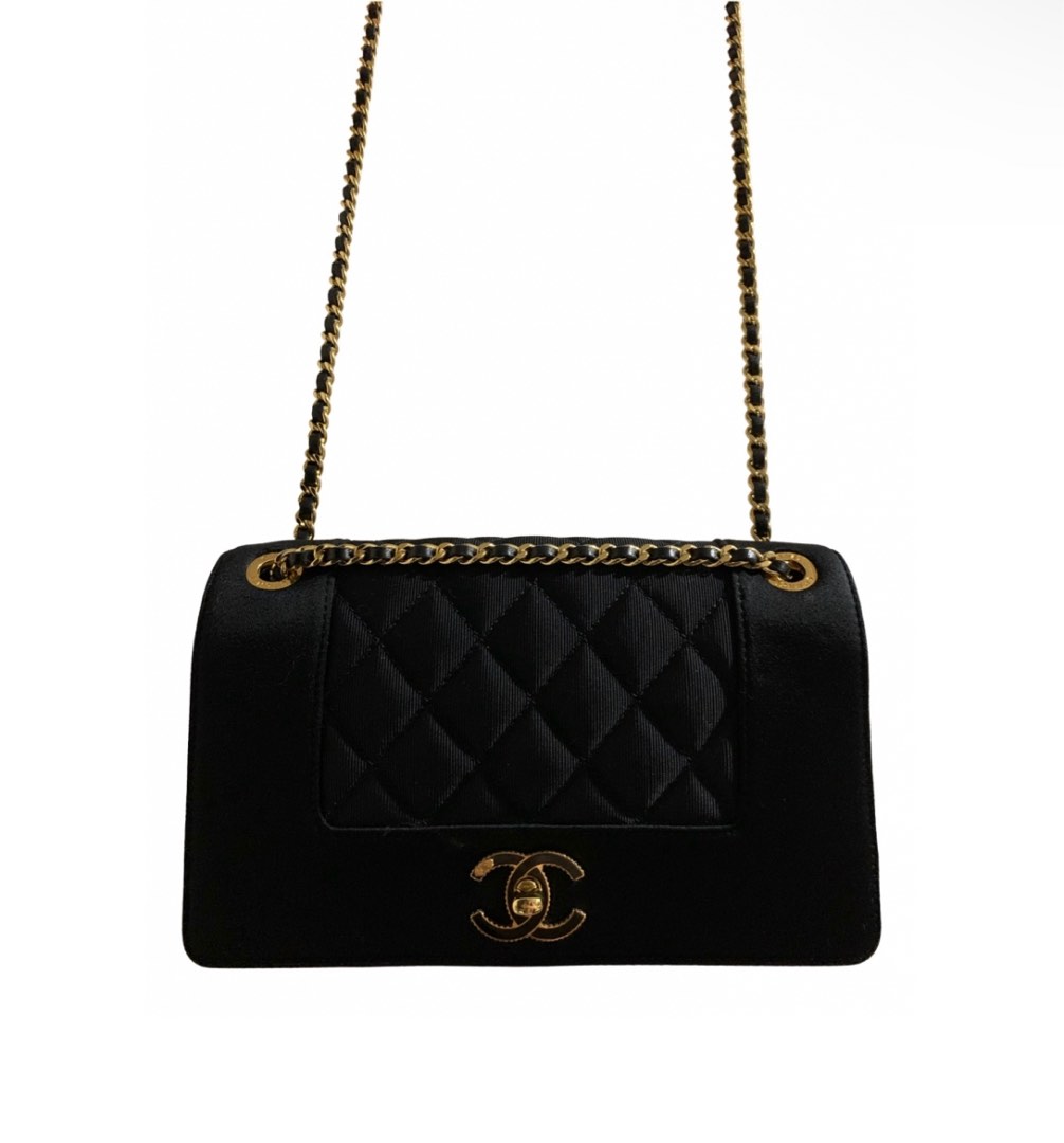 Chanel silk bag top