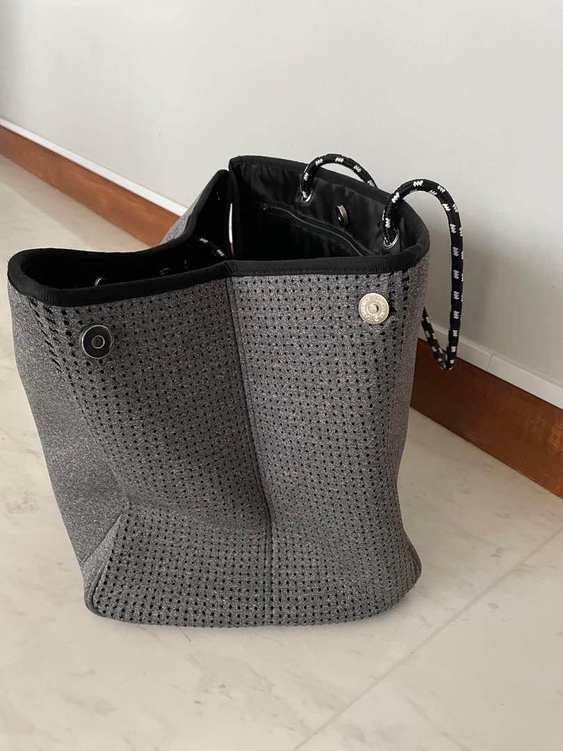 Chuchka neoprene bag online