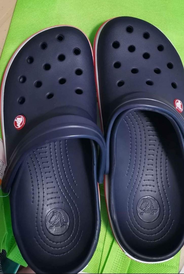 Aaa crocs shop