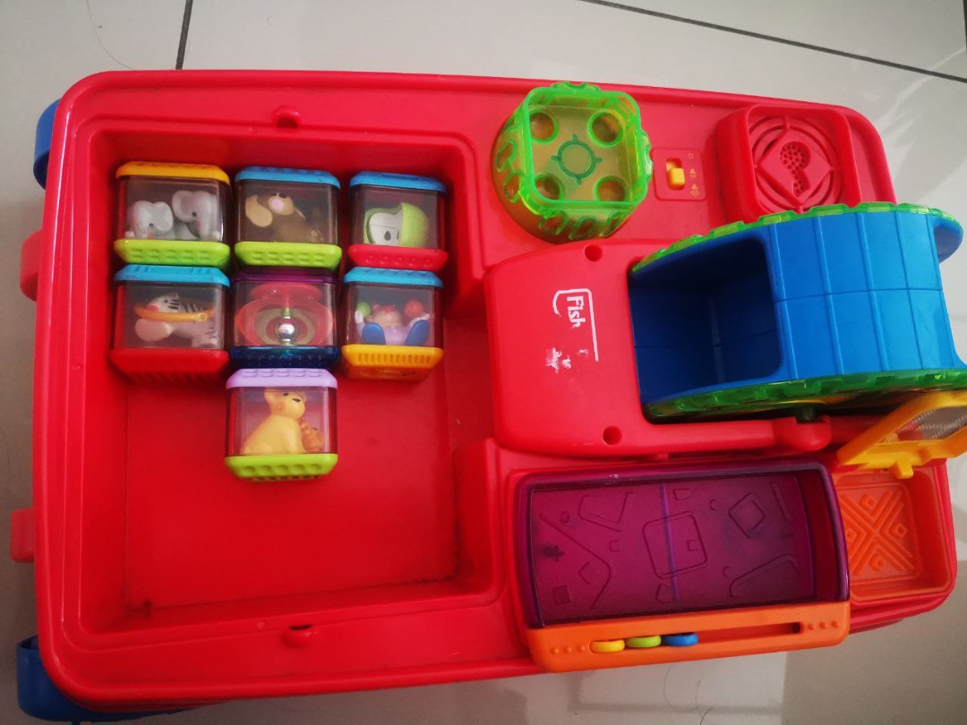 Fisher Price Peek a Blocks Wagon Hobbies Toys Toys Games on