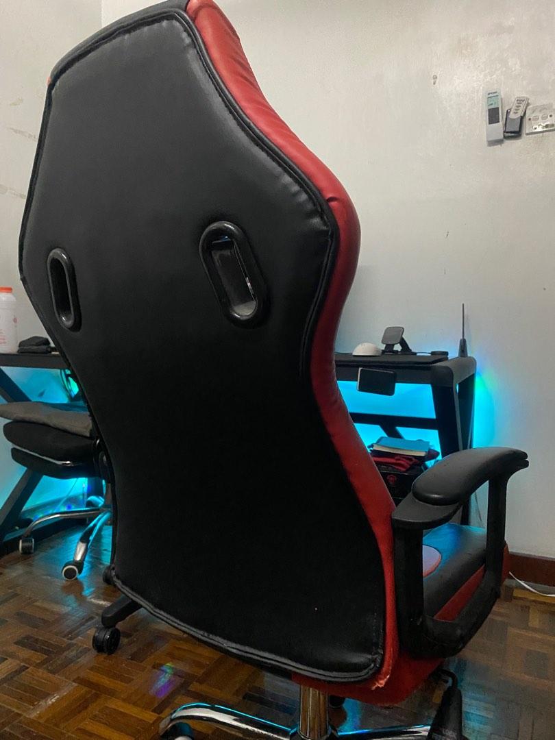 FREE Gaming Chair, Furniture & Home Living, Furniture, Chairs on Carousell