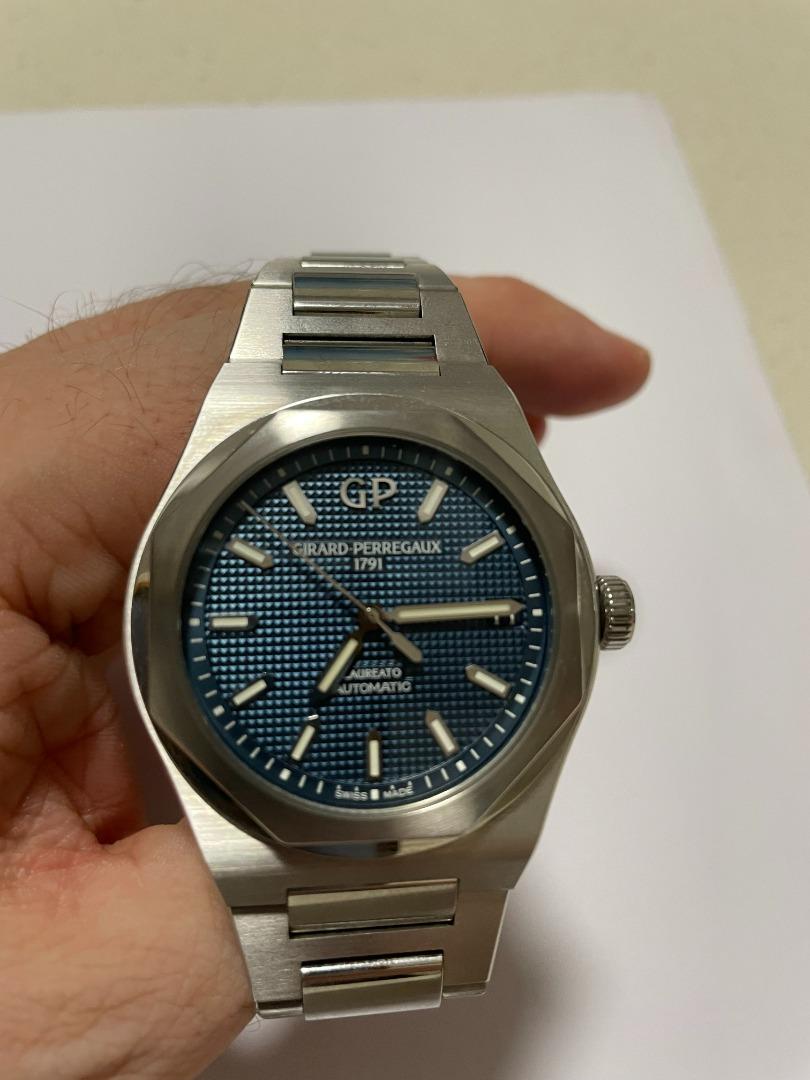 Girard perregaux laureato blue online