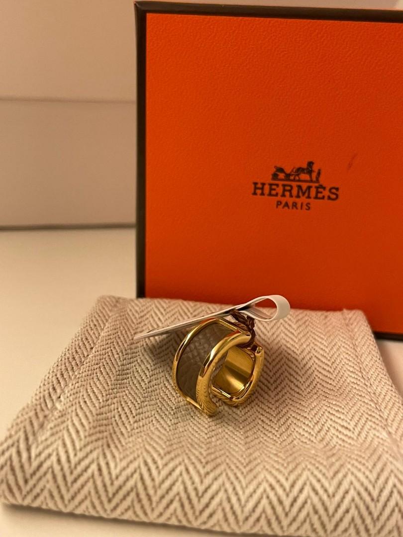 Hermes Olympe ear cuff, small model 超熱大象灰, 名牌, 飾物及配件- Carousell