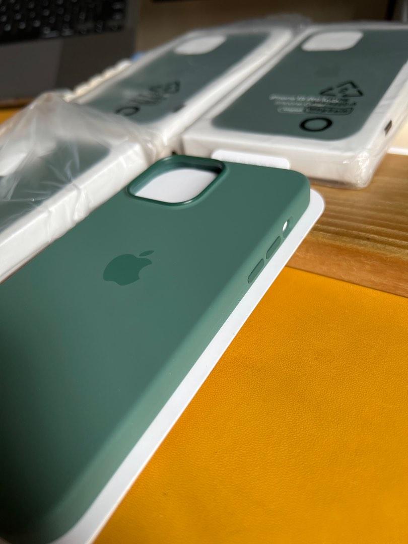 iPhone 13 Pro Max Magsafe Silicone Case (Category: Cases & Sleeves) located in Manila. Submitted by razelysonn (Listing ID 1187428711, Image 2). Description: pm me :).
