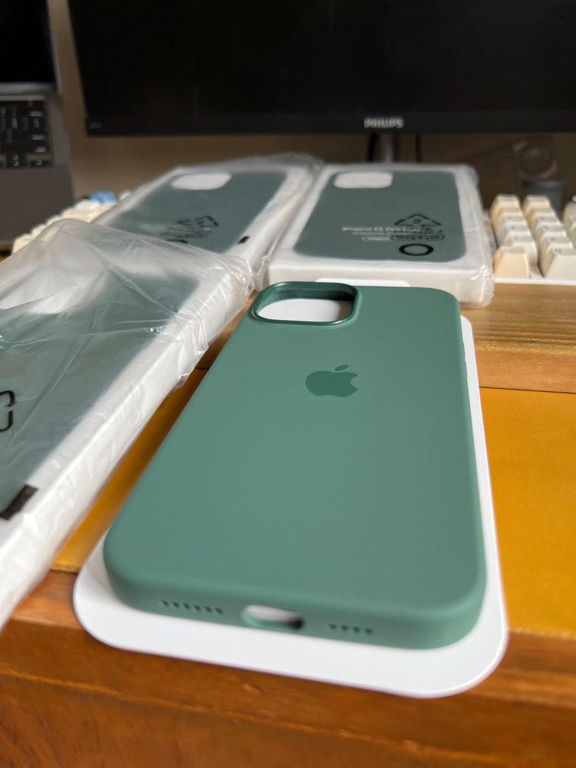 iPhone 13 Pro Max Magsafe Silicone Case (Category: Cases & Sleeves) located in Manila. Submitted by razelysonn (Listing ID 1187428711, Image 3). Description: pm me :).
