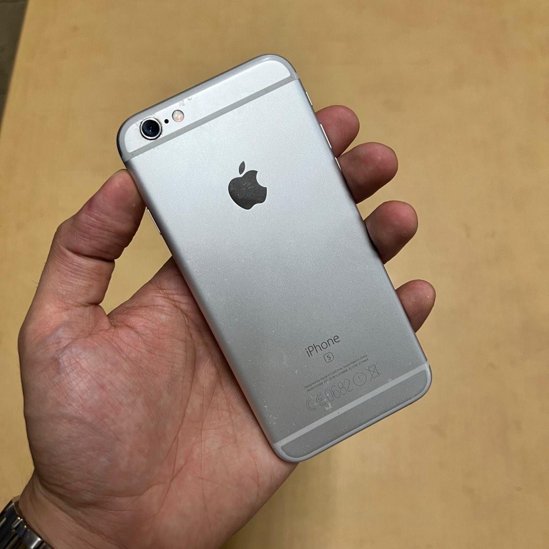 もちろん特に不具合はありません【送料無料】iPhone 6s Silver 64 GB SIMフリー