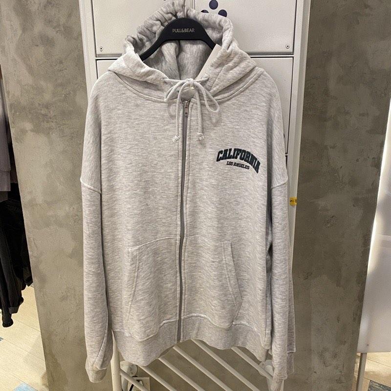 Hoodie zipper sales pull and bear