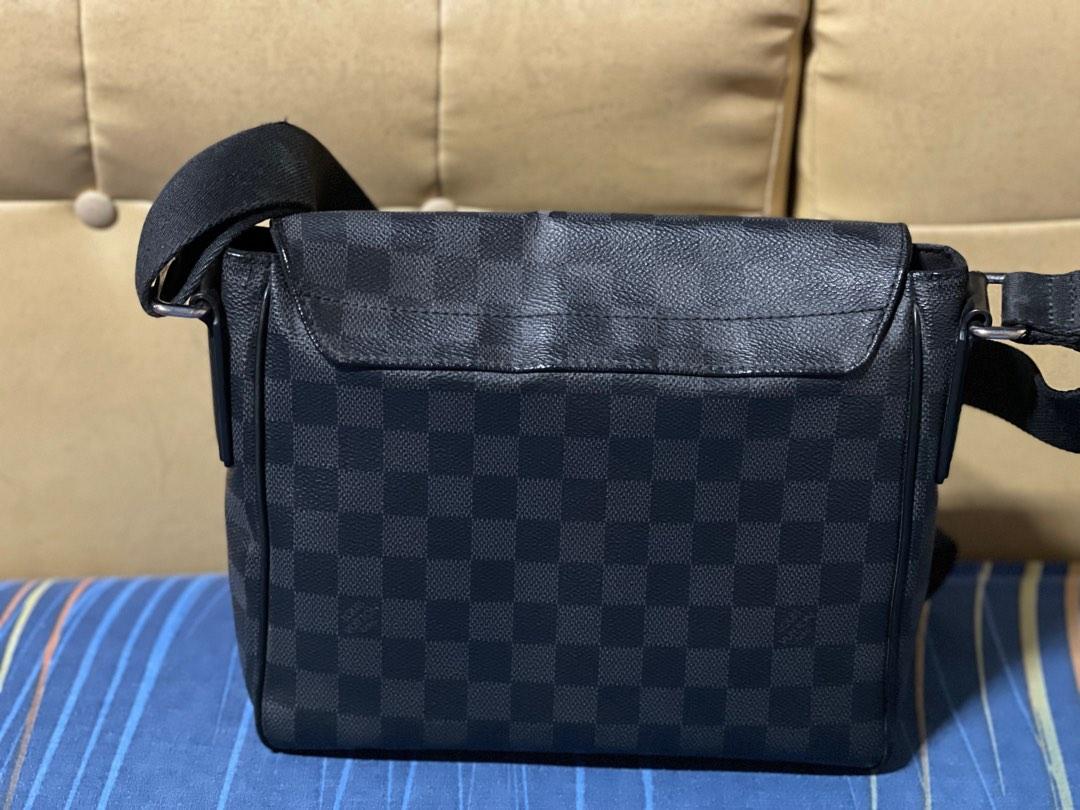 N41260 Louis Vuitton 2015 Men's Damier Graphite District PM