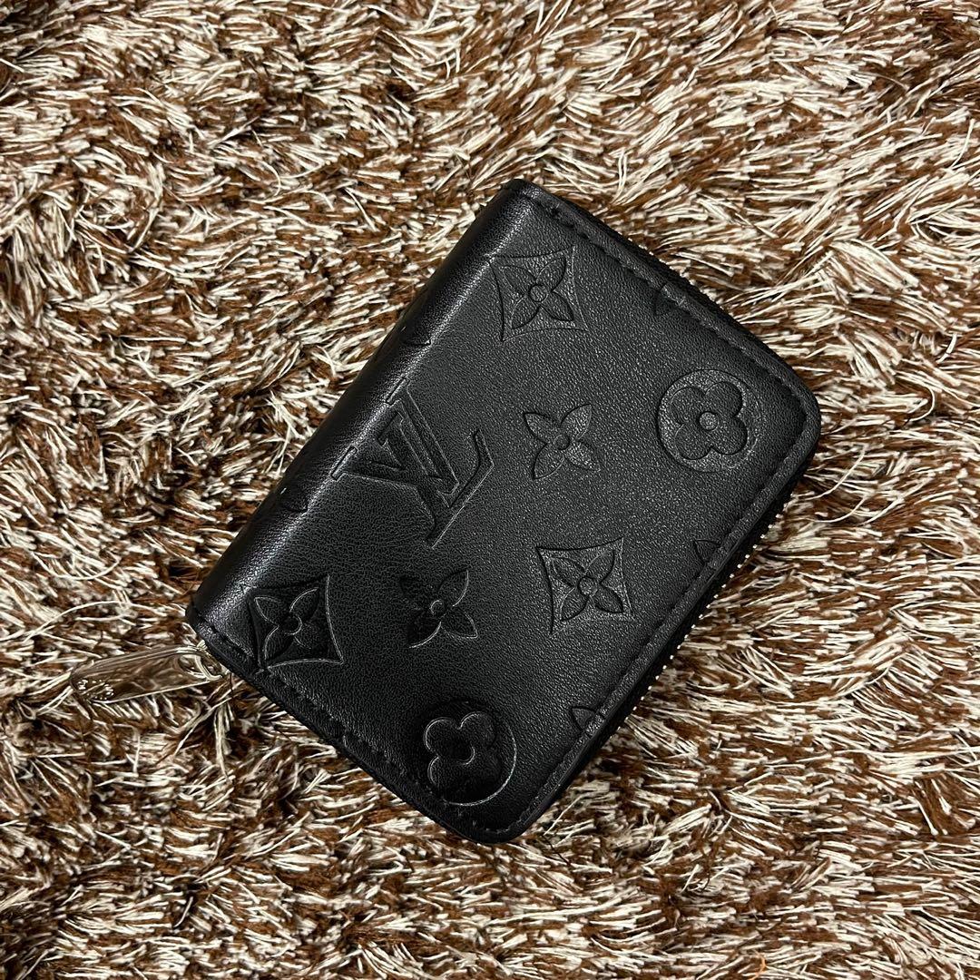 LV CARD HOLDER, Luxury, Bags & Wallets on Carousell