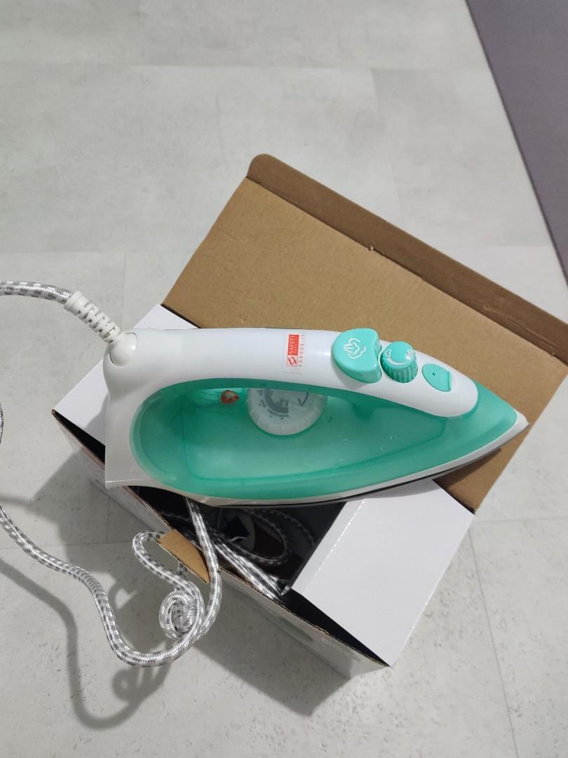 Matsusho Titanium coated soleplate Steam iron, TV & Home Appliances