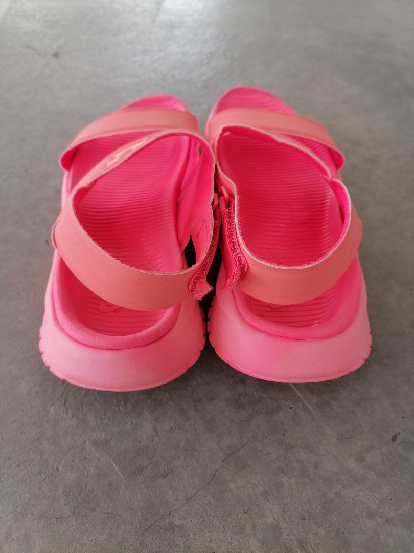 Pink tanjun 2025 sandals