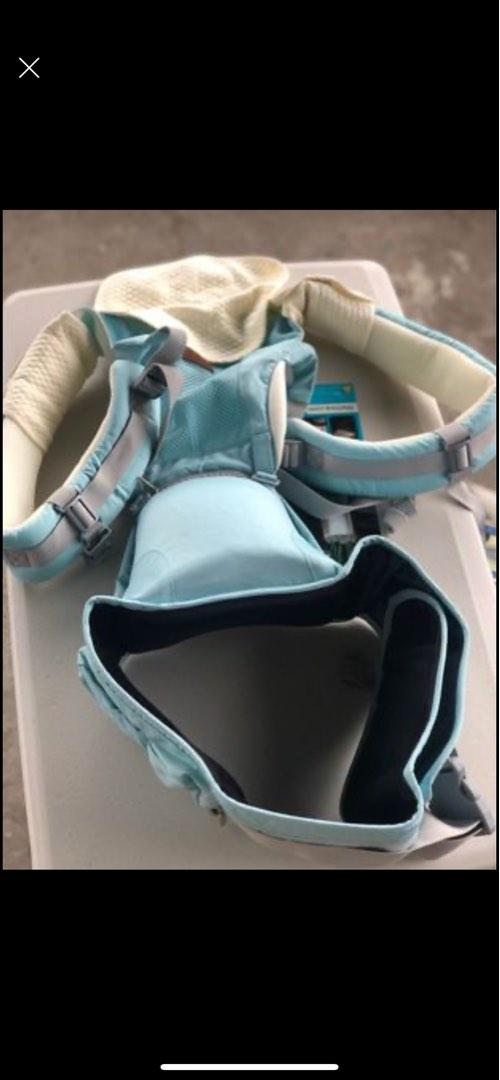 Piccolo Hip Seat Carrier, Babies & Kids, Going Out, Carriers & Slings