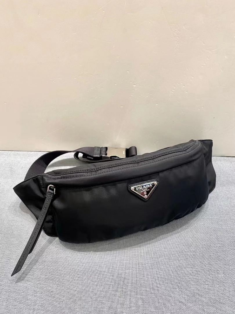 Prada Nylon Belt Bag in Black 1BL034-064-F0002, 名牌, 手袋及銀包