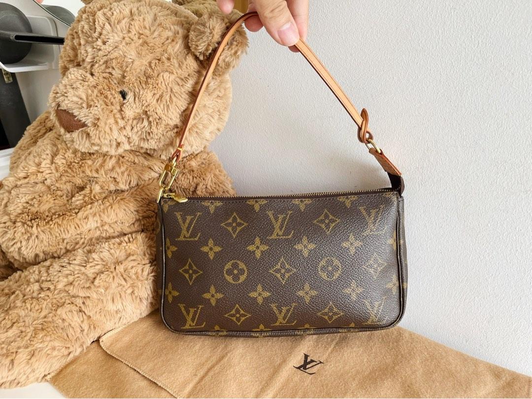 Louis Vuitton Pochette Coussin M82116, Luxury, Bags & Wallets on Carousell