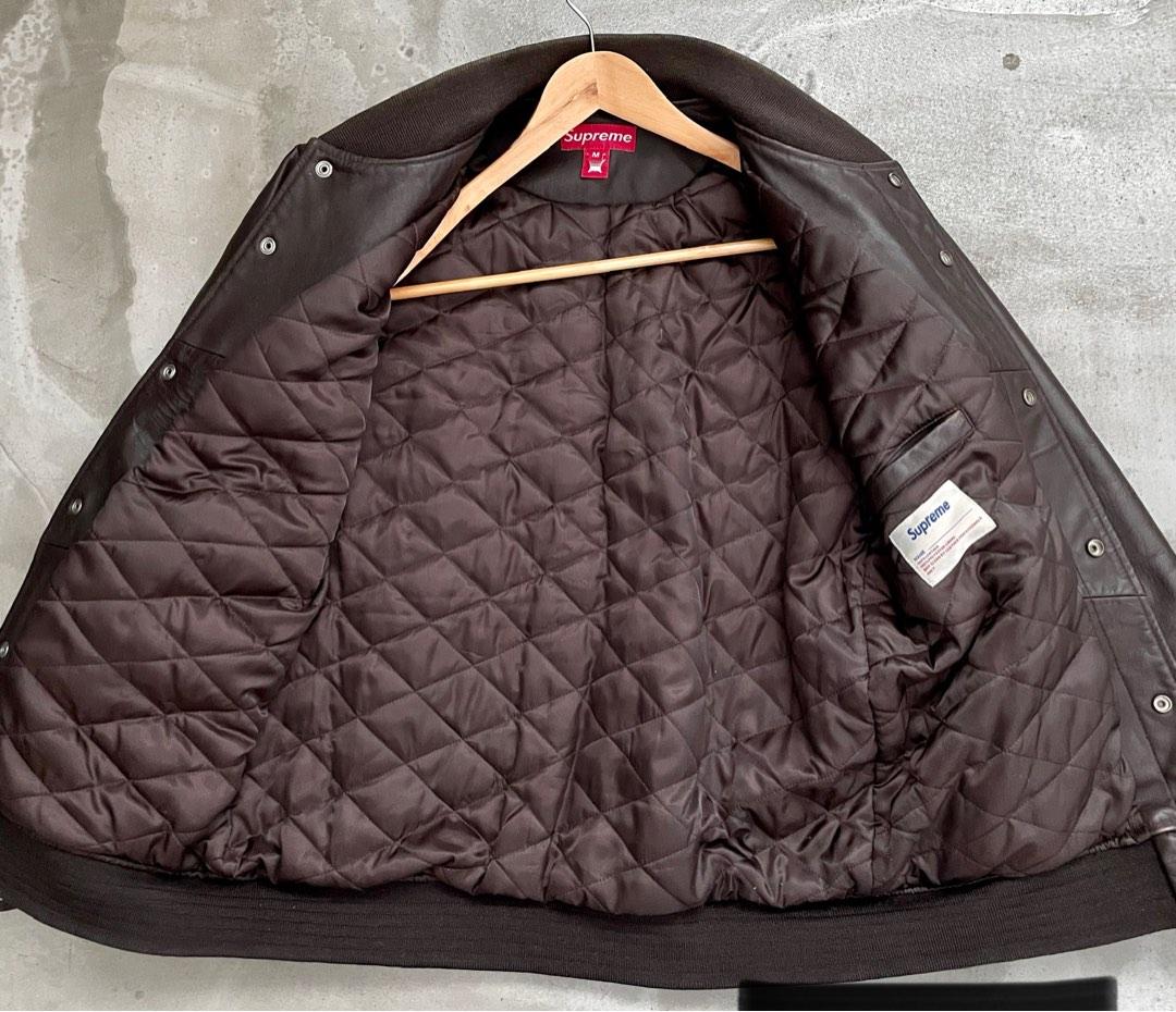 Supreme Jacket （分類：外套及戶外衣服）位於 Hong Kong。 由 niquito_ 提交（商品編號 1187294635，圖片 3）。簡介： Vintage supreme leather jacket bought from NYC supreme shop around 2004 . 100% real I don’t support fakes . # Bathing ape # Stussy # Supreme # Stone island # north face 。