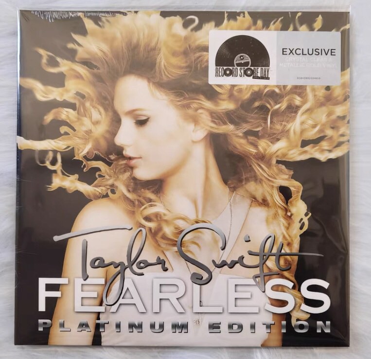 Taylor swift fearless RSD gold vinyl EU version sealed, 興趣及遊戲, 音樂樂器
