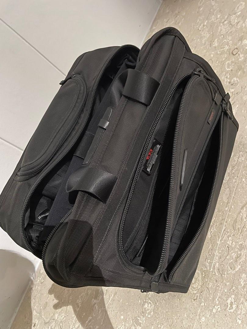 TUMI Wheeled Briefcase, Computers & Tech, Parts & Accessories, Laptop