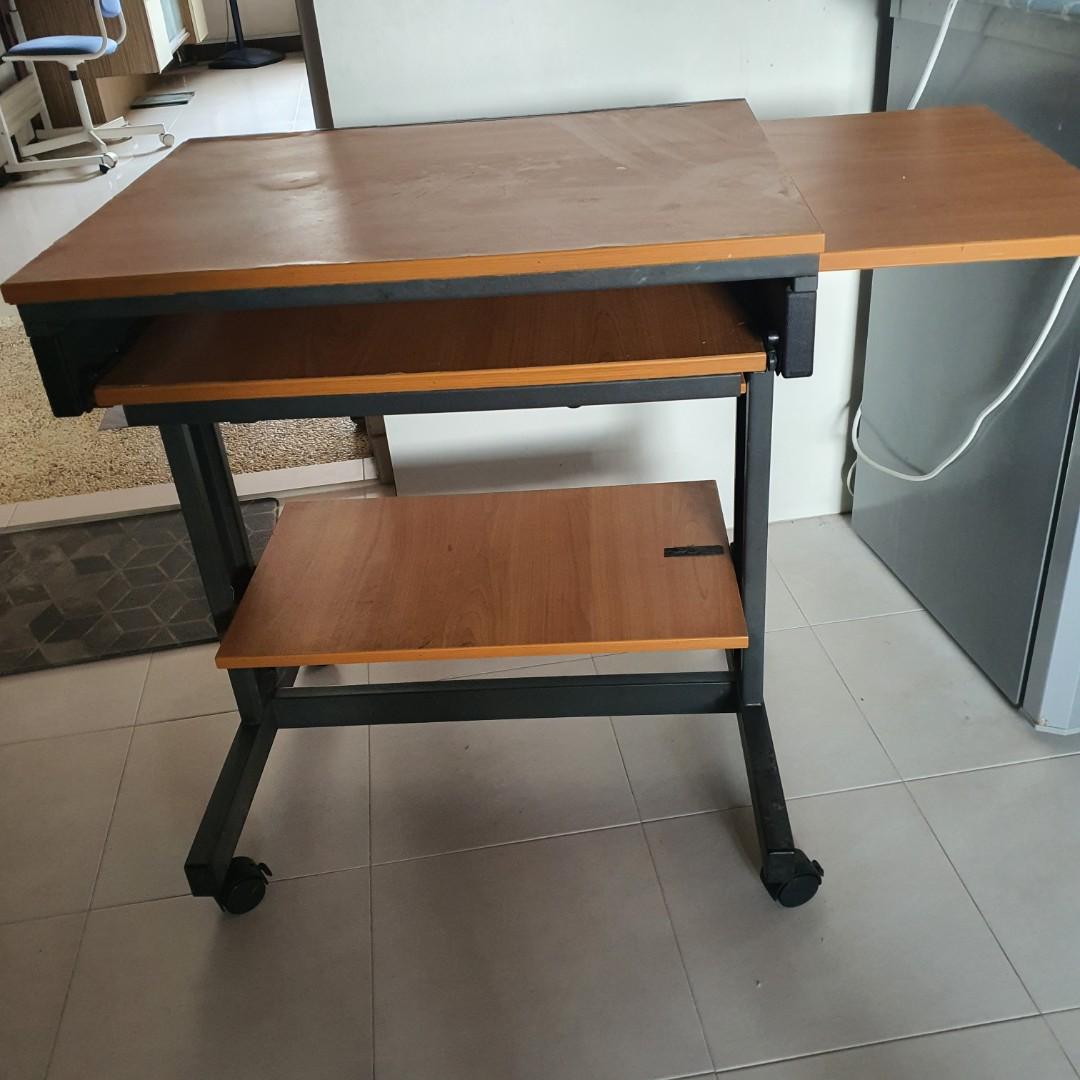 Buy used computer on sale table