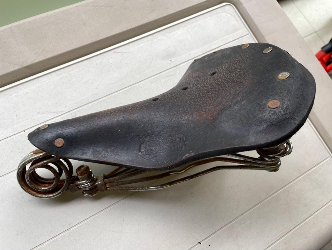 Vintage bicycle seat, Sports Equipment, Bicycles & Parts, Parts