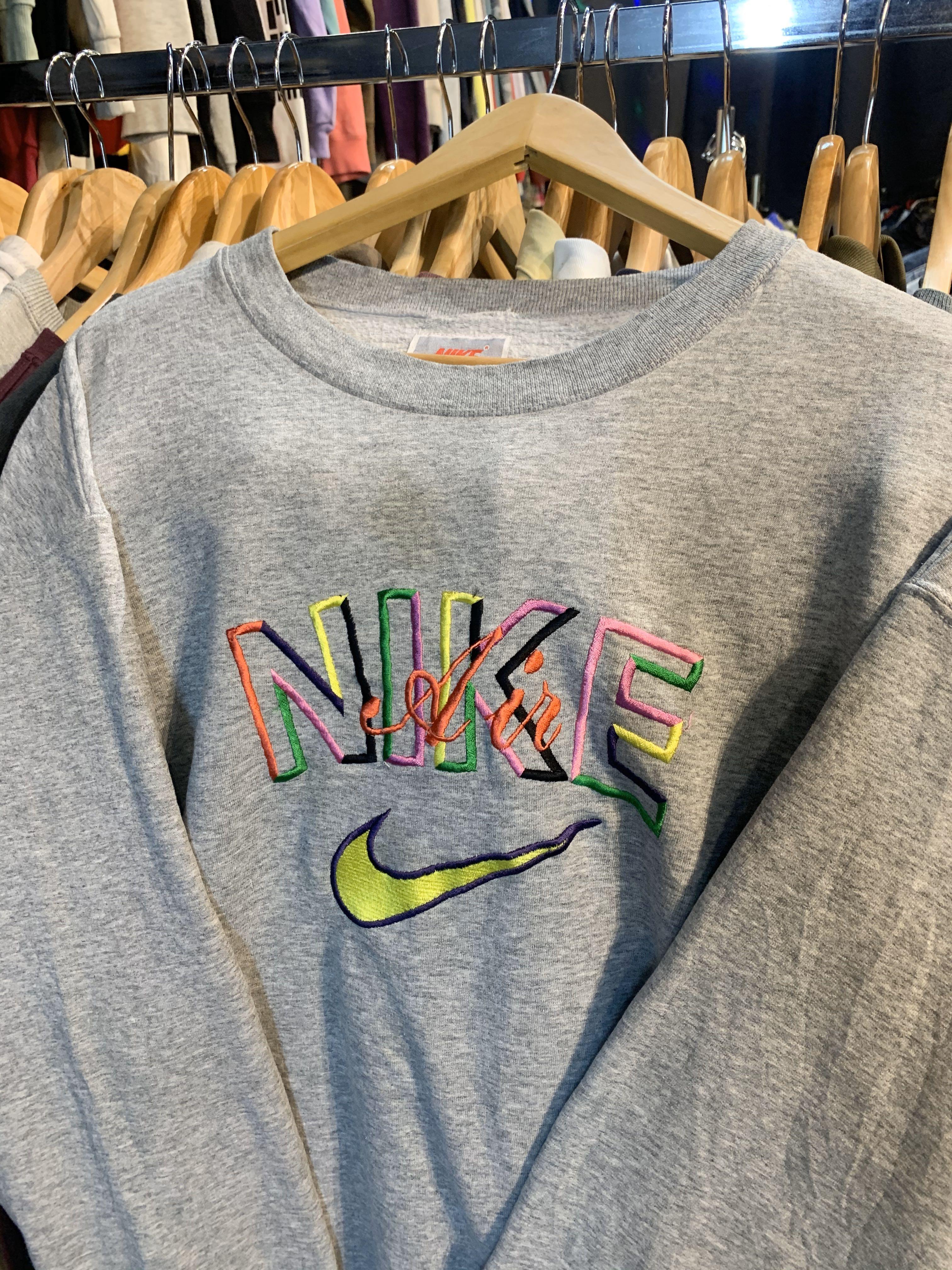 Vintage nike store sweatshirt grey