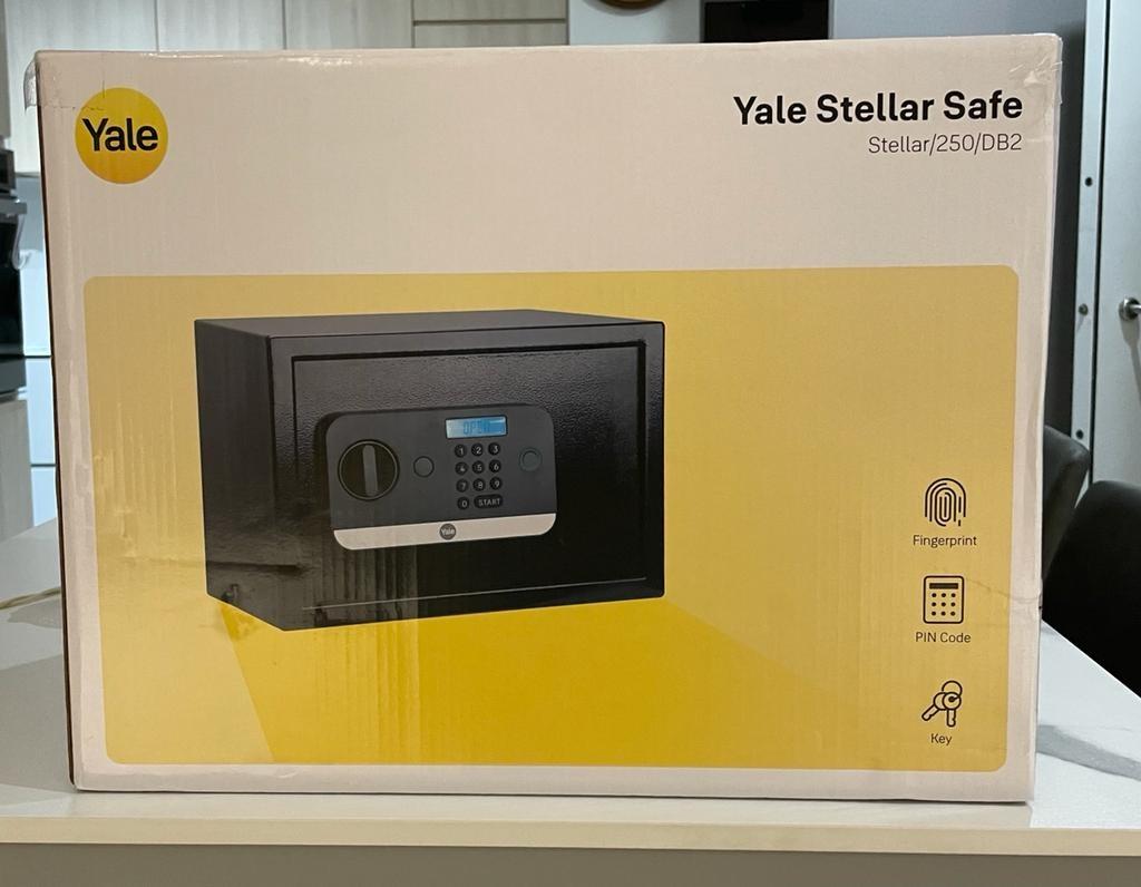 Yale Safe, Furniture & Home Living, Security & Locks, Safe on Carousell