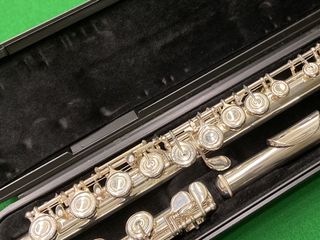 （分類：）位於 。 由 flute_specialists_hk 提交（商品編號 1187378200，圖片 1）。簡介： 。