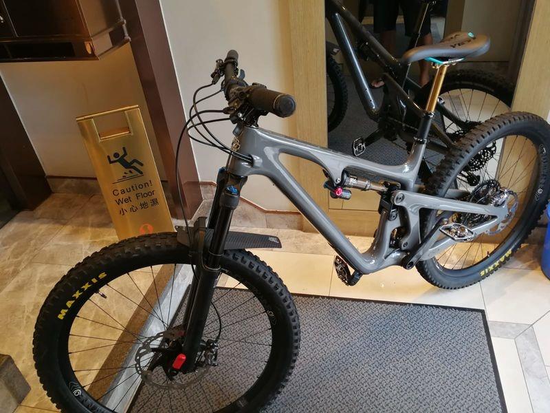 Yeti SB140 (M) TURQ Series (Category: Bicycles) located in Abucay. Submitted by you_deal (Listing ID 1187349560, Image 1). Description: Yeti SB140 (M) TURQ Series (Negotiable) Frame is protected with invisiframe sticker Mainly ride on sidewalk and around town, zero accident, bike is now stored at storage house. Fork: Fox 34 Fit Rhythm (160mm) Handlebar: Race face (brand new) Stem: Race face (brand new) Saddle: Yeti WTB (brand new) Wheelset: Indus