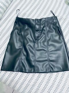 由 givenchy8 (刊登 ID 1187296916，圖片 1) 提交，位於 的 (類別：)，說明：。