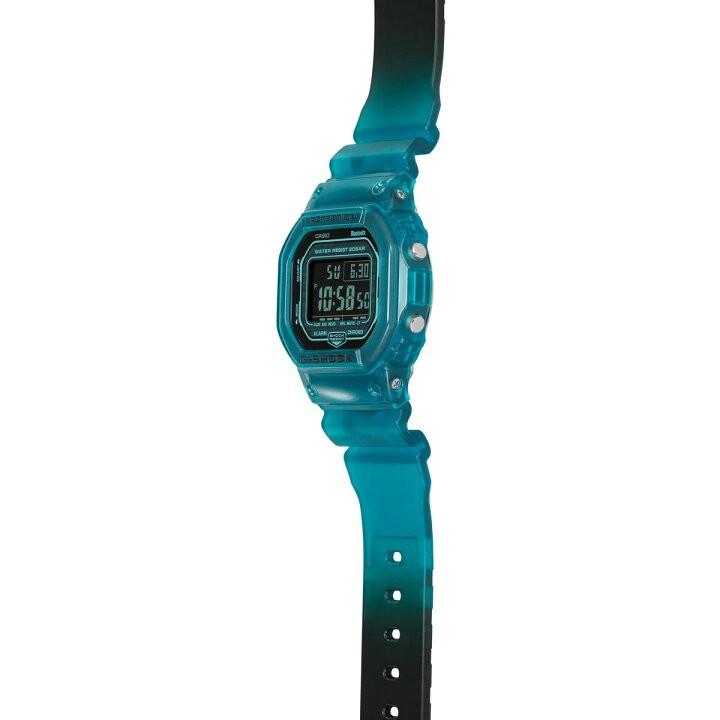 🇯🇵日本代購Casio G-shock DW-B5600G-2JF casio手錶, 運動產品, 行山 