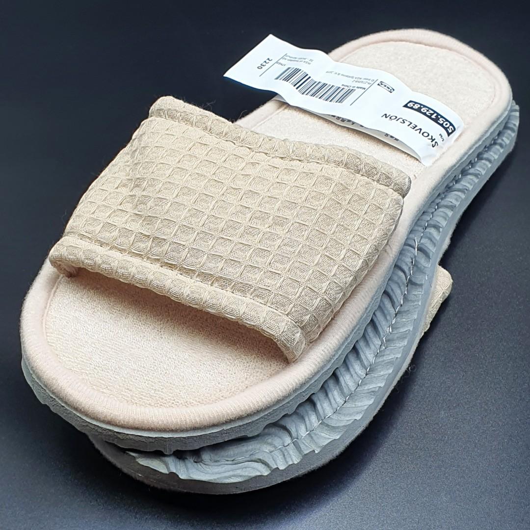 SKOVELSJÖN slippers, beige, S/M - IKEA