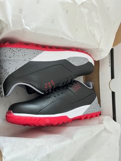 (Category: ) located in . Submitted by scarcitysneakers (Listing ID 1187563472, Image 1). Description: .