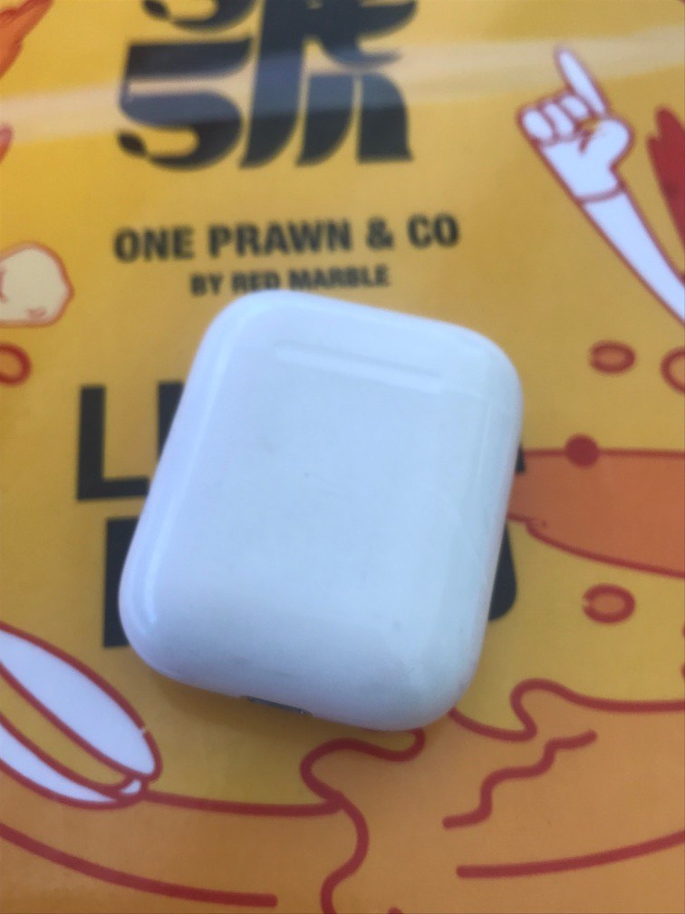 airpods-gen-2-audio-earphones-on-carousell