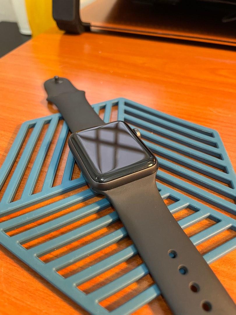 Apple Watch Series 3 GPS 42mm Space Gray Aluminum Case with Black