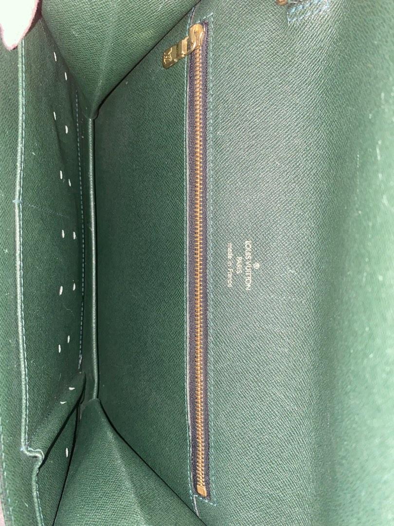 Kirigami leather clutch bag Louis Vuitton Green in Leather - 34271117