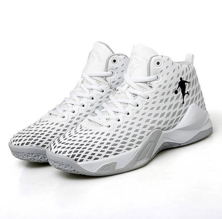 White basketball new arrivals shoes 2019
