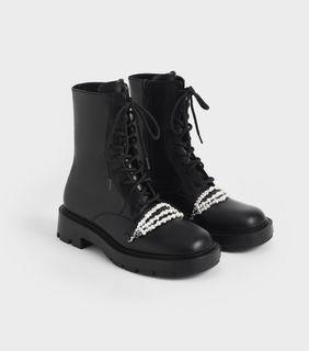 Charles & Keith boots 38