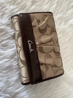 (Category: ) located in . Submitted by personal_shopper8 (Listing ID 1187619956, Image 1). Description: .