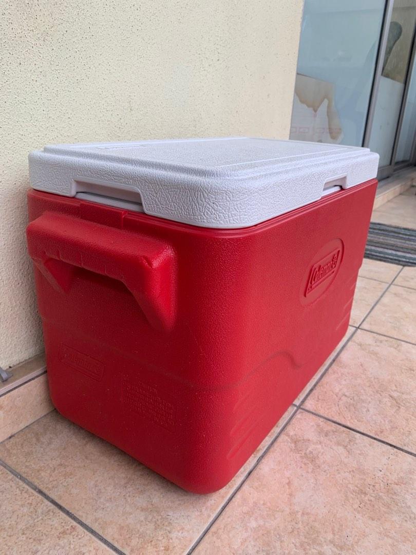 Coleman Cooler Box, Sports Equipment, Hiking & Camping on Carousell