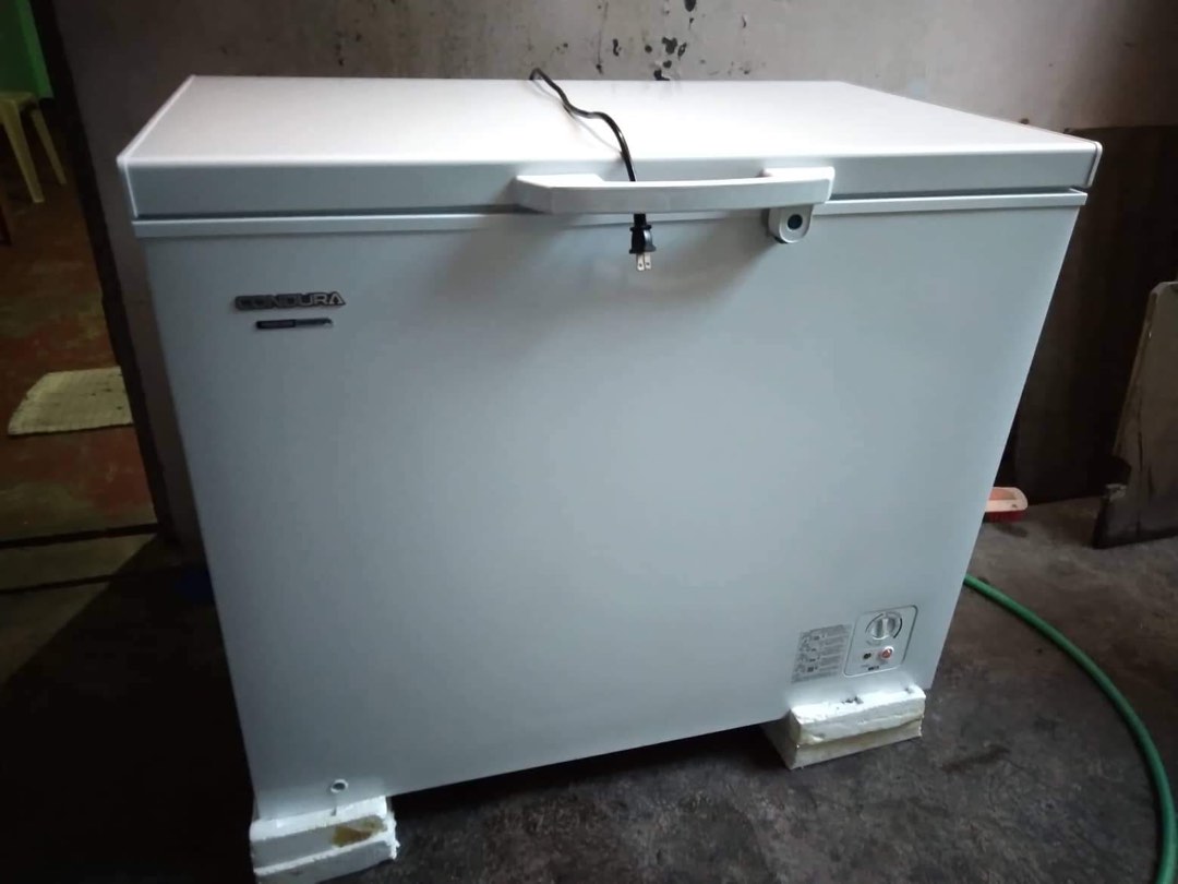 CONDURA CHEST FREEZER 8.8 cu.ft, TV & Home Appliances, Kitchen