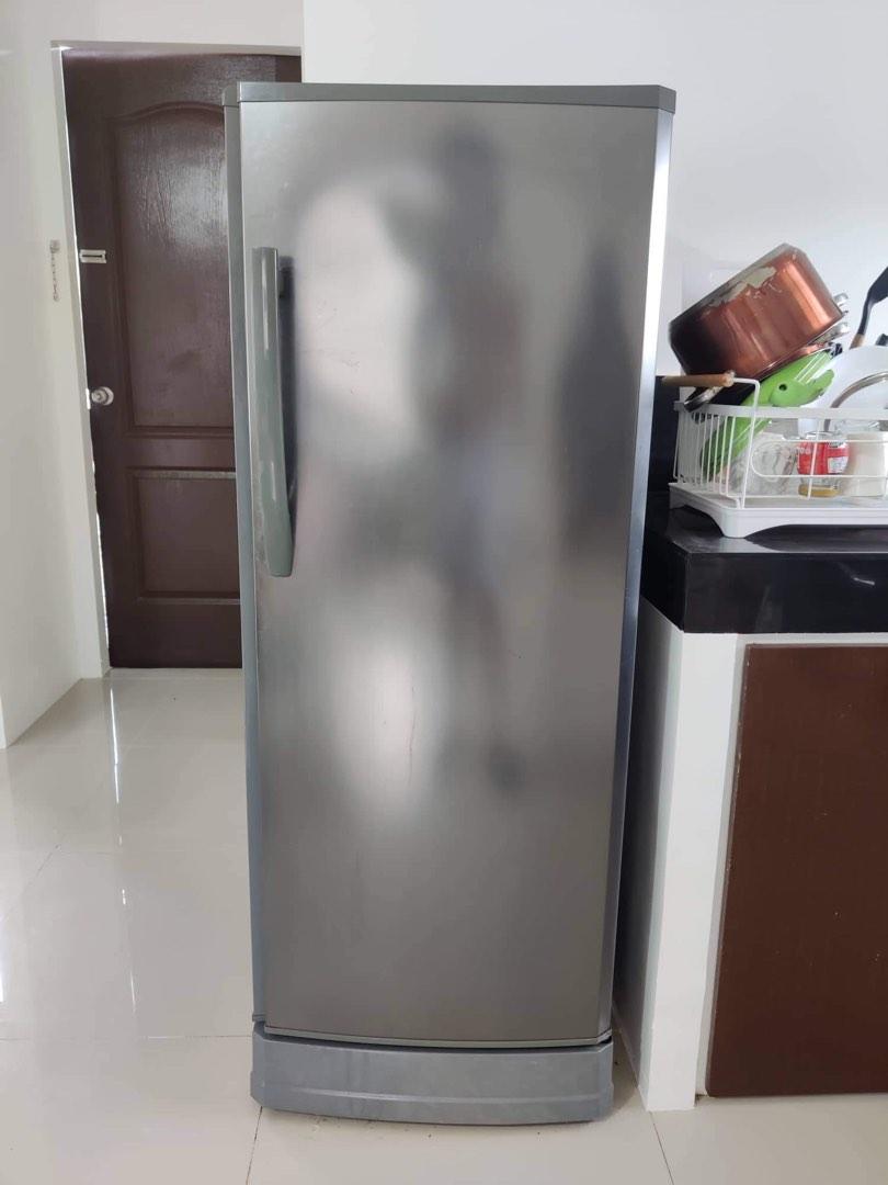 condura refrigerator 7.7 cubic feet
