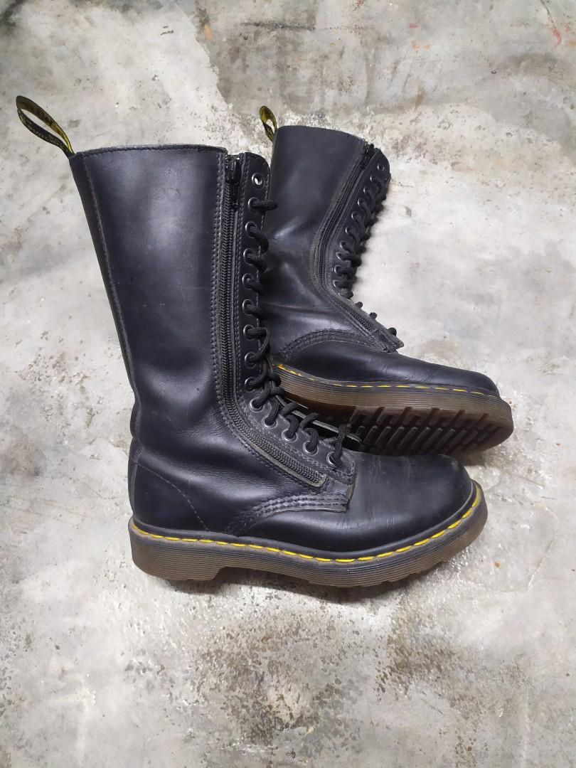 Dr martens hotsell side zipper