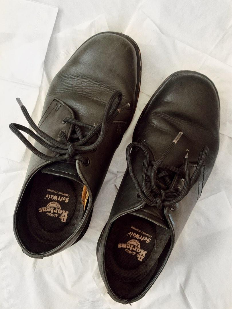 Dr martens lightweight shoes 2025