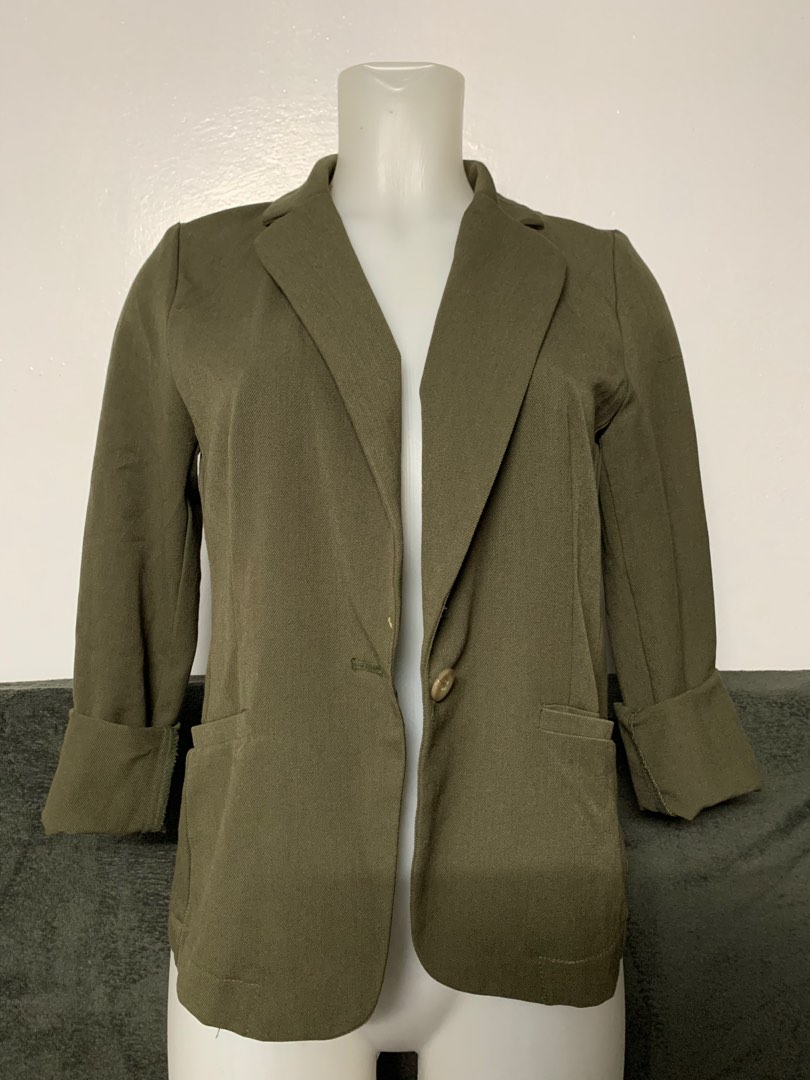 F21 Army green blazer, Women's Fashion, Coats, Jackets and Outerwear on Carousell
