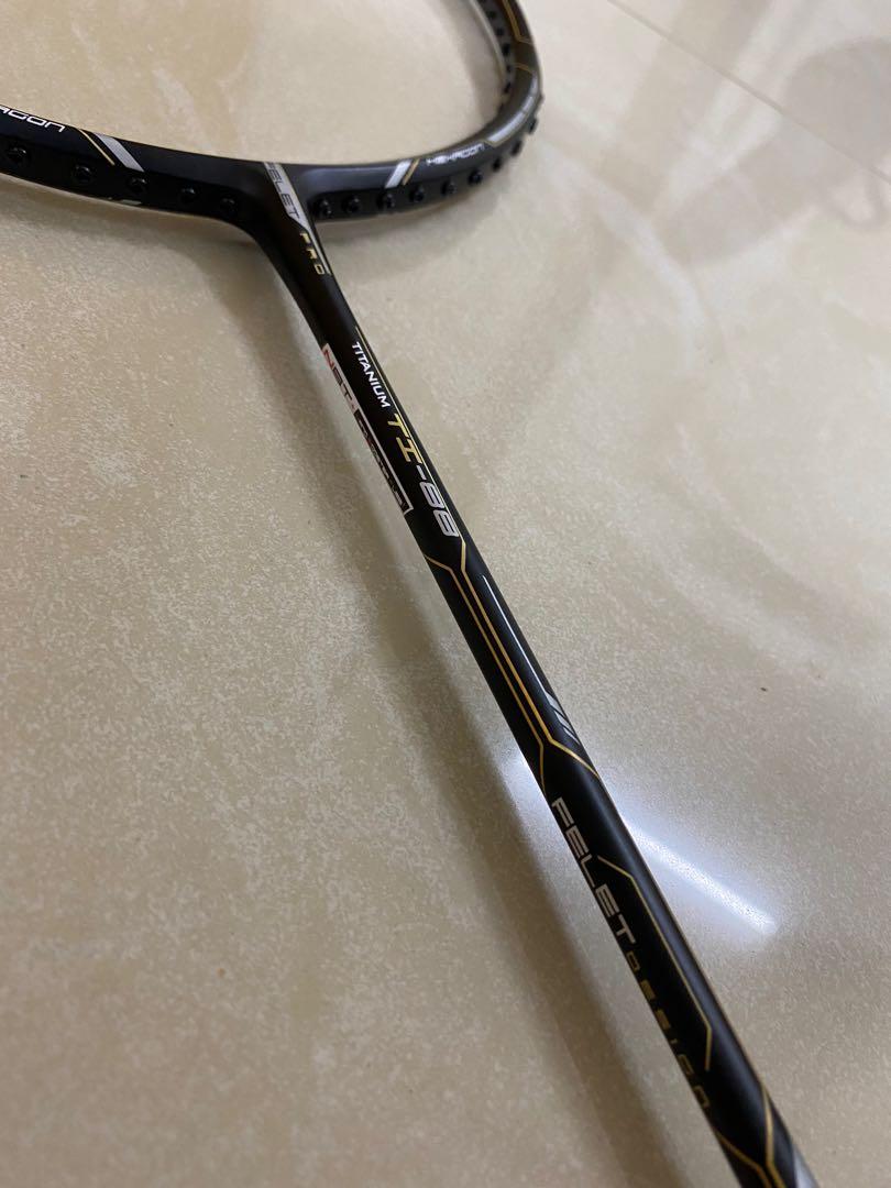 Felet 88 Titanium, Sports Equipment, Sports & Games, Racket & Ball