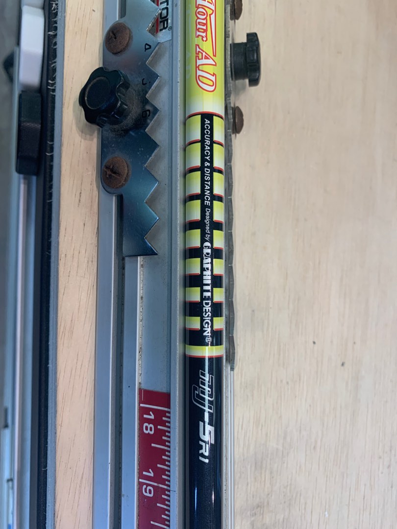 Graphite Design Tour AD MJ 5 R1 wood shaft, Sports Equipment, Sports
