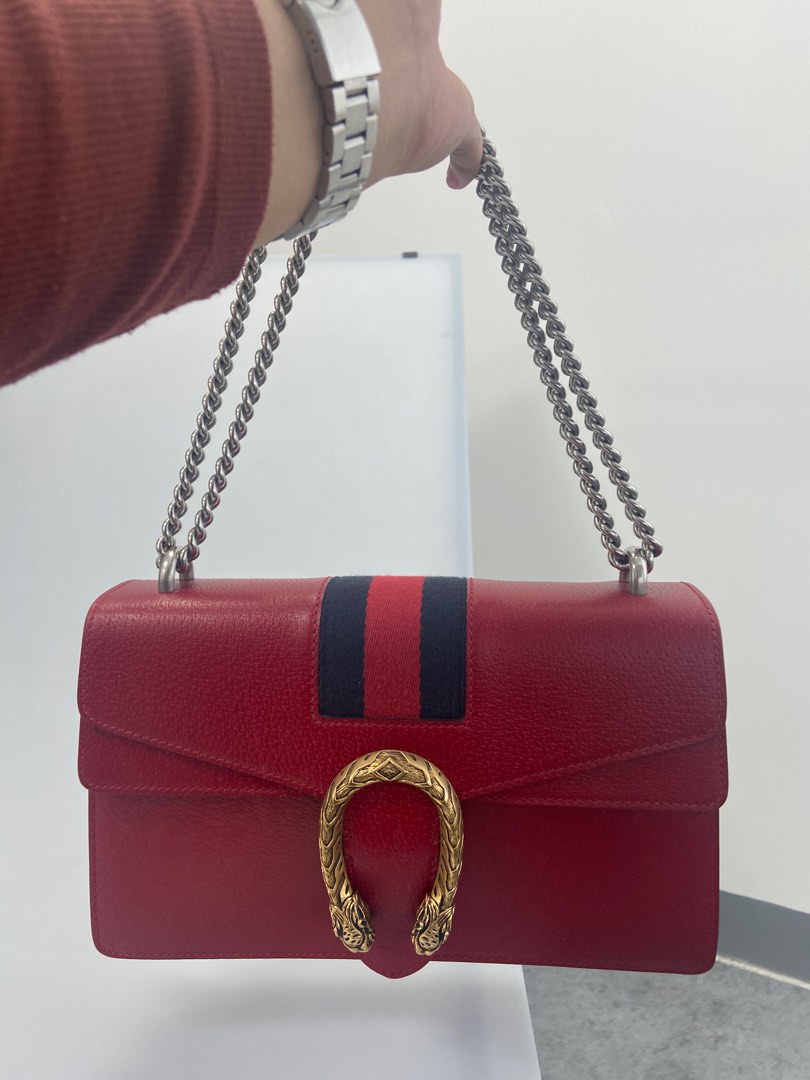 Dionysus Medium Sequined Shoulder Bag in Red - Gucci