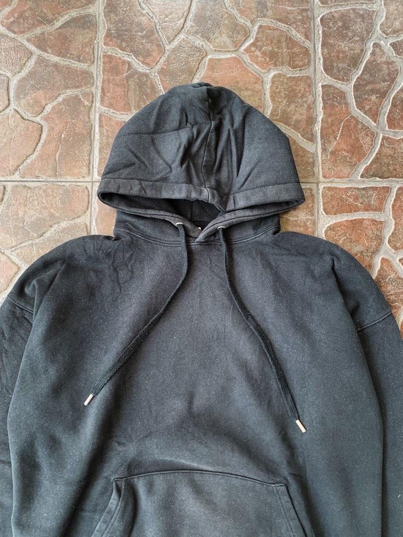 Hoodie Oversize Polos Hitam, Fesyen Pria, Pakaian , Atasan di Carousell
